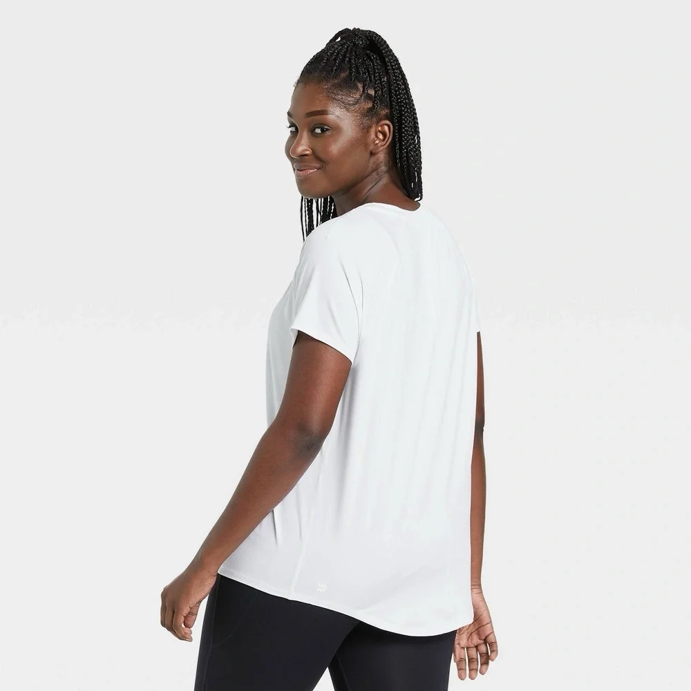 NWT All in Motion Essential Crewneck Short Sleeve T-shirt - Picture 1 of 7